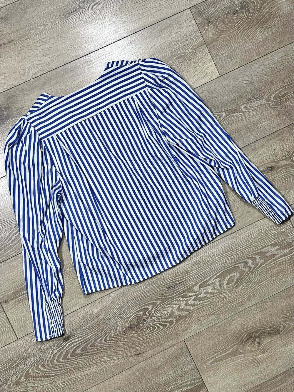 Madewell Stacked Button V-Neck Long Sleeve Top Poplin French Blue